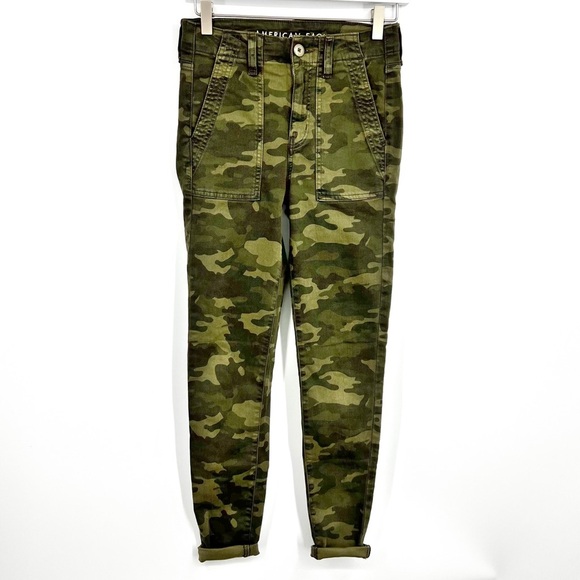 American Eagle Outfitters Denim - American Eagle Hi Rise Jegging Crop Pants Camo Green Size 2 Long